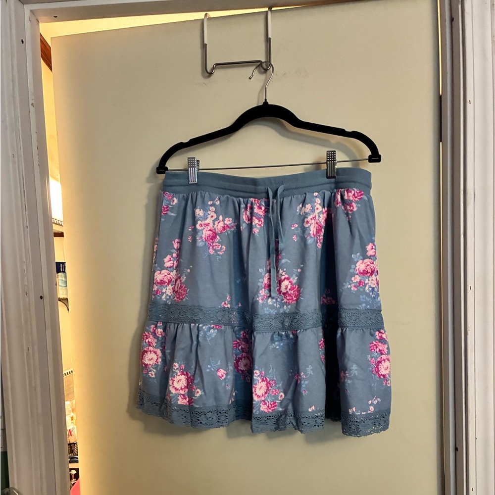 🆕 Treasures By Shabby Chic Ladies Fleece Skirt ( Faded Denim Glory 💙🩷
